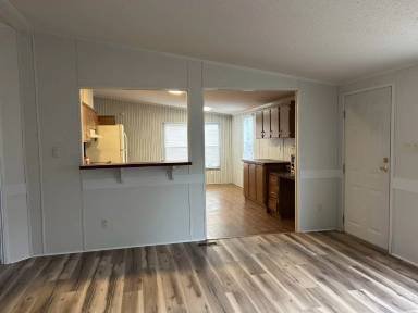 Main picture of 303 Elizabeth Ave