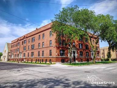 Main picture of 70 E 48th St