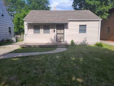 Main picture of 5929 N 35th St