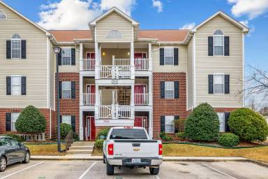 Main picture of 331 Bubble Creek Ct