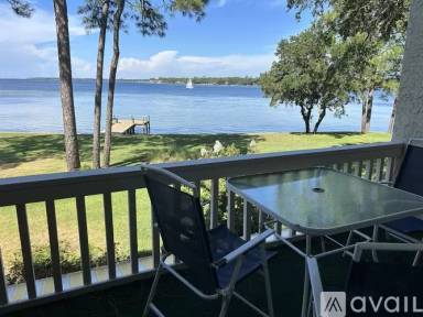 Main picture of 48 Marina Cove Dr
