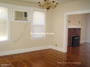Main picture of 242 Commonwealth Ave