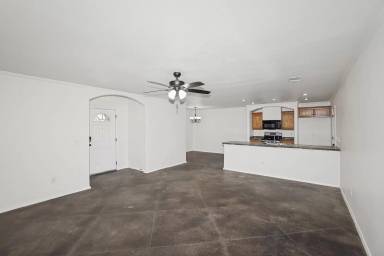 Main picture of 4511 Pine St