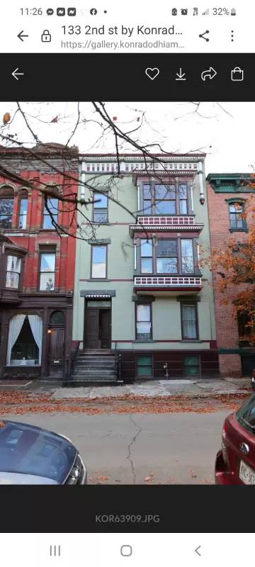 Main picture of 133 2nd St