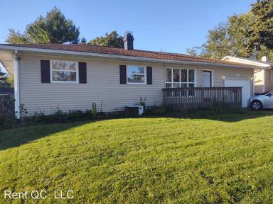 Main picture of 3303 W Denison Ave