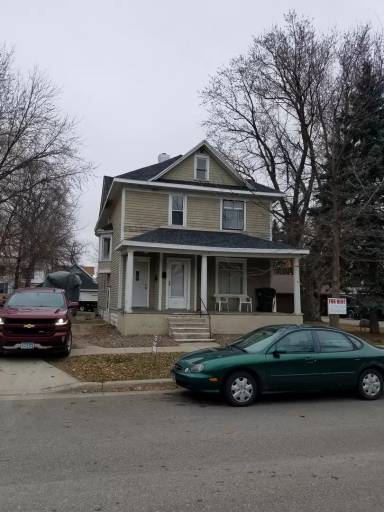 Main picture of 805 5th St SW