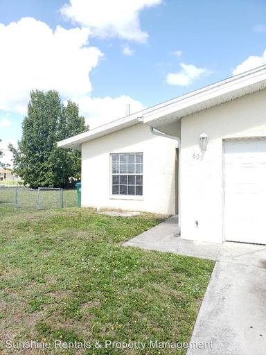 Main picture of 605 SE 9th St