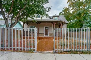 Main picture of 239 Belmont