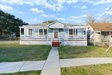 Main picture of 103 Cosgrove St