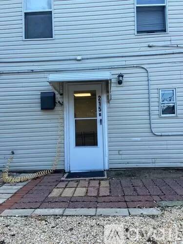 Main picture of 215 Grant Ave