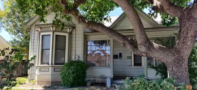 Main picture of 1361 Bellomy St