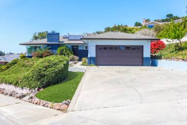 Main picture of 1552 Vistagrand Dr