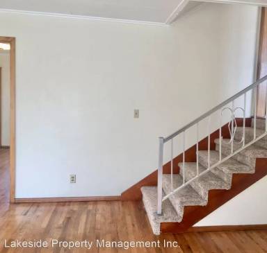 Main picture of 2241 Main St