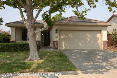 Main picture of 3006 Crestwood Way