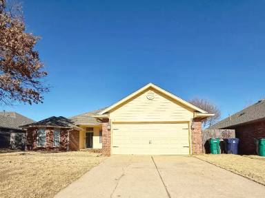 Main picture of 6605 NW 134th St