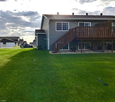 Main picture of 2503 7th Ct W