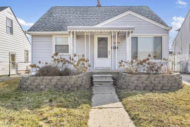 Main picture of 13495 Backus St