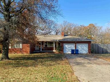 Main picture of 1003 Newton Dr