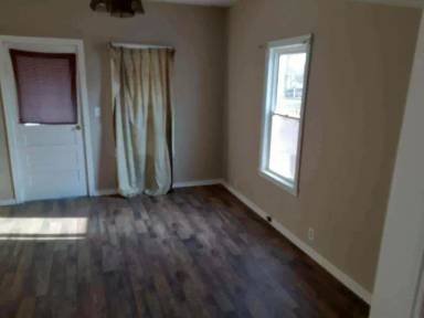 Main picture of 331 E Union St
