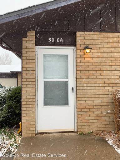 Main picture of 3008 Sumac St