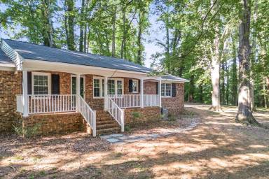 Main picture of 3905 Waterton Rd