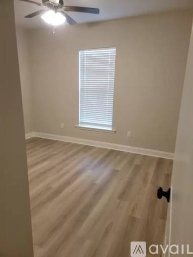 Main picture of 1037 Chloe St
