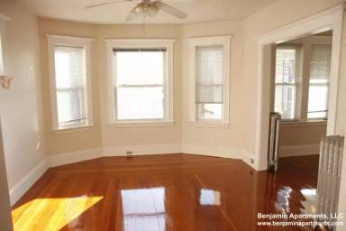 Main picture of 431 Faneuil St