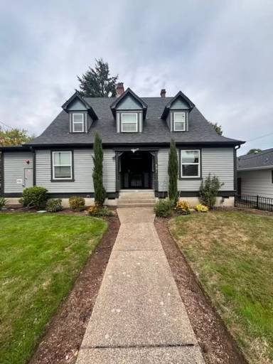 Main picture of 801 E Sheridan St