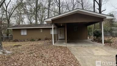 Main picture of 1219 Woody Dr
