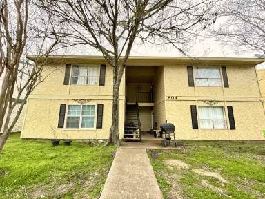 Main picture of 804 Natalie St