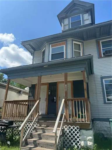 Main picture of 588 Brown St