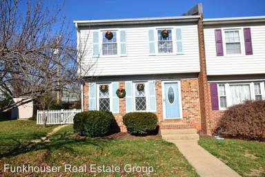 Main picture of 206 Wakefield Pl