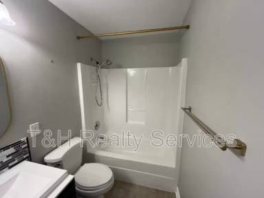 Main picture of 1750 Bentbrook Dr