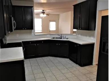 Main picture of 2926 Meadowglen Crst