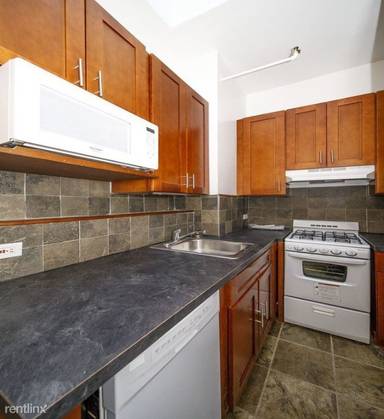 Main picture of 18 W 88th St