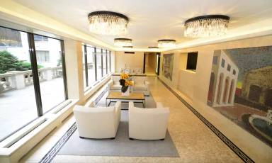 Main picture of Regency Towers