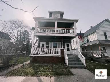 Main picture of 1555 Broadway Ave NW