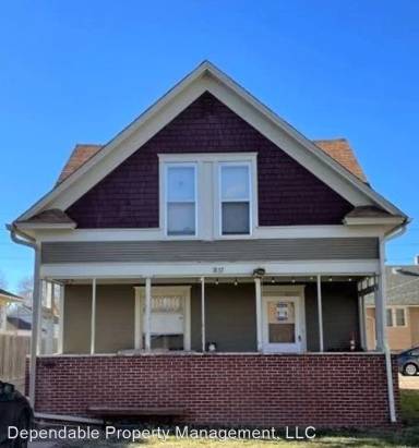 Main picture of 1833 10th Ave