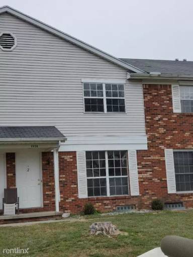 Main picture of 5954 Red Oak Dr