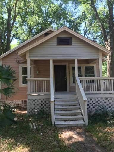 Main picture of 713 Flagg St