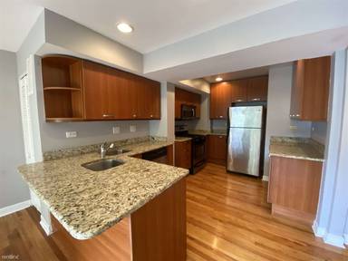 Main picture of 6930,6954,6971,6975 N Greenview Ave Apartments