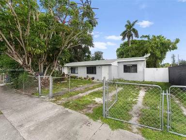 Main picture of 2251 NW 94th St