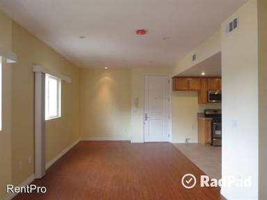 Main picture of 14826 Vanowen St