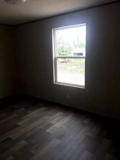 Main picture of 3019 Douglas Road