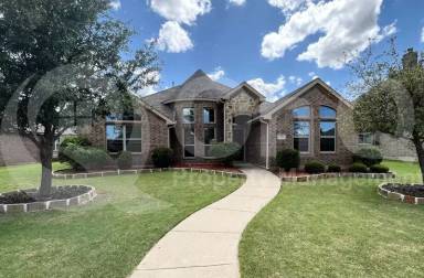 Main picture of 1705 Fair Oaks Ln