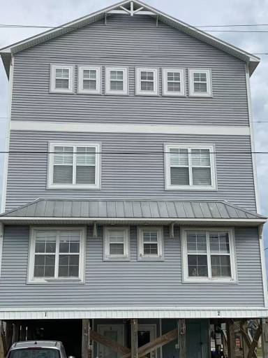Main picture of 200 Spencer Farlow Dr