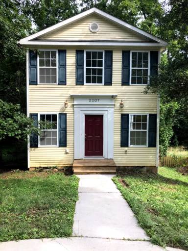 Main picture of 2207 Aster Rd