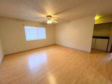 Main picture of 930 Boston Way