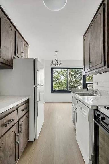 Main picture of 3343 14th St