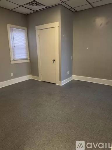 Main picture of 210 Washington Ave